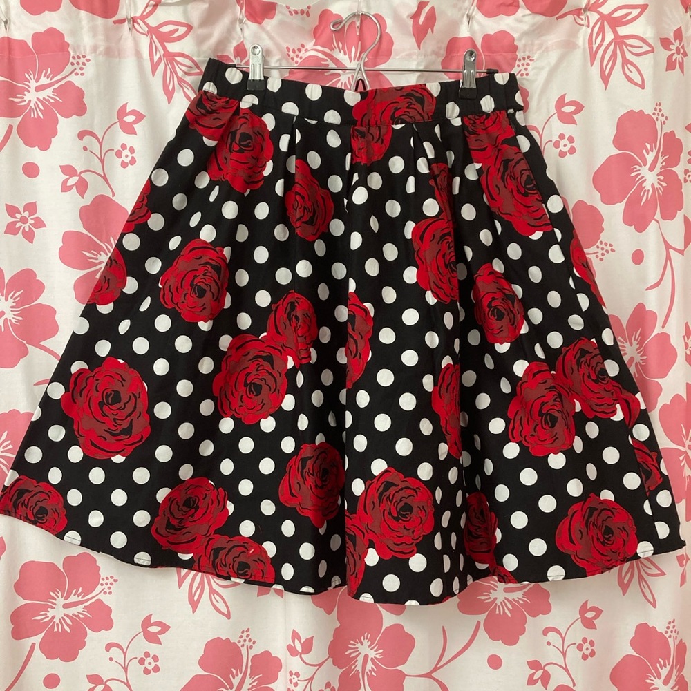 Polka Dots & Roses Skirt 🌹 - Picture 8 of 8